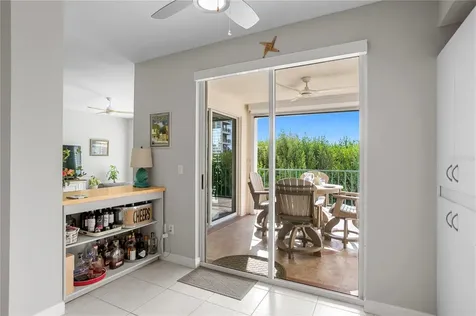 4750 Dolphin Cay Lane S St Petersburg FL 33711