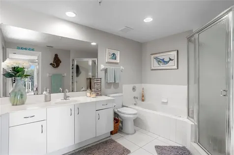 4750 Dolphin Cay Lane S St Petersburg FL 33711
