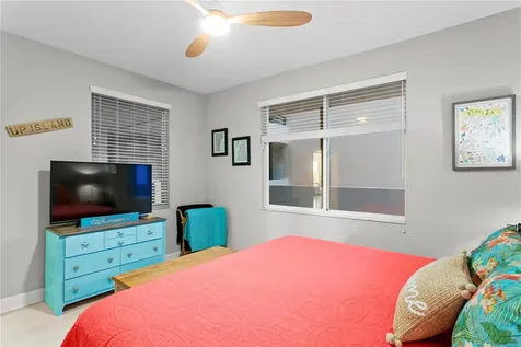 4750 Dolphin Cay Lane S St Petersburg FL 33711