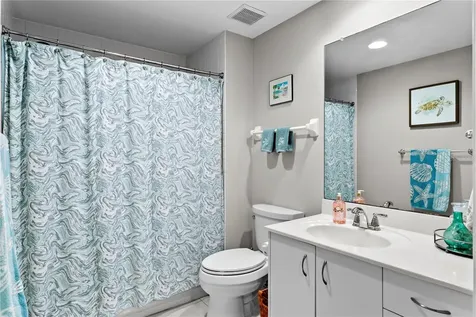 4750 Dolphin Cay Lane S St Petersburg FL 33711