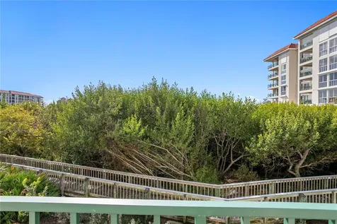 4750 Dolphin Cay Lane S St Petersburg FL 33711