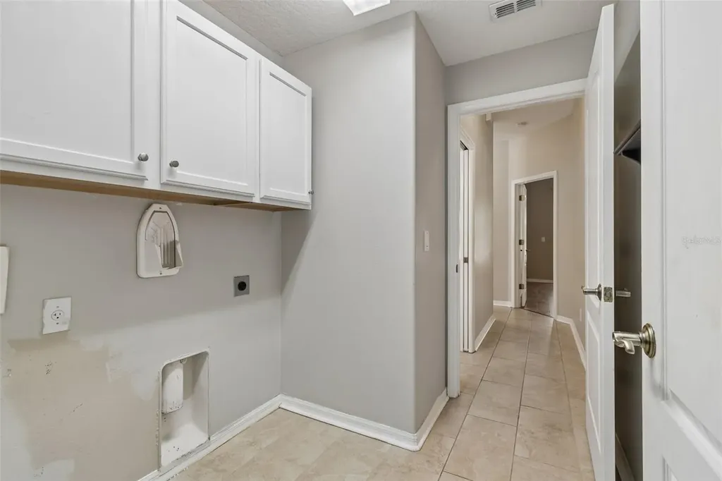 461 Briland Street Tarpon Springs FL 34689