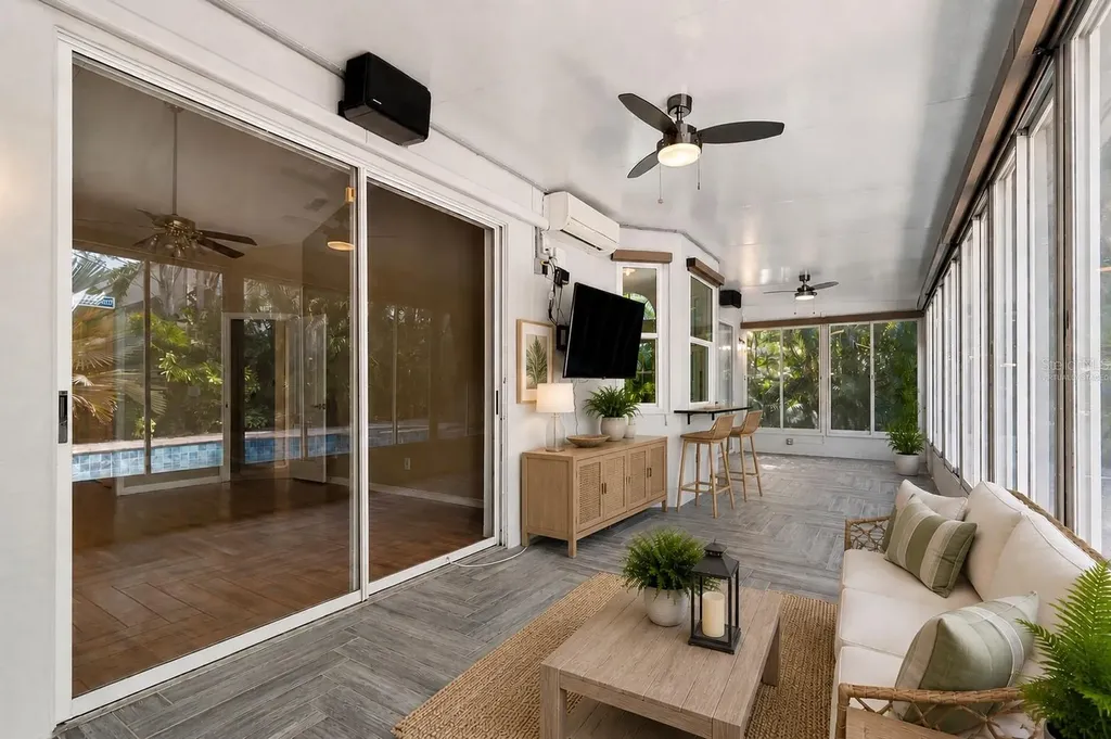 461 Briland Street Tarpon Springs FL 34689