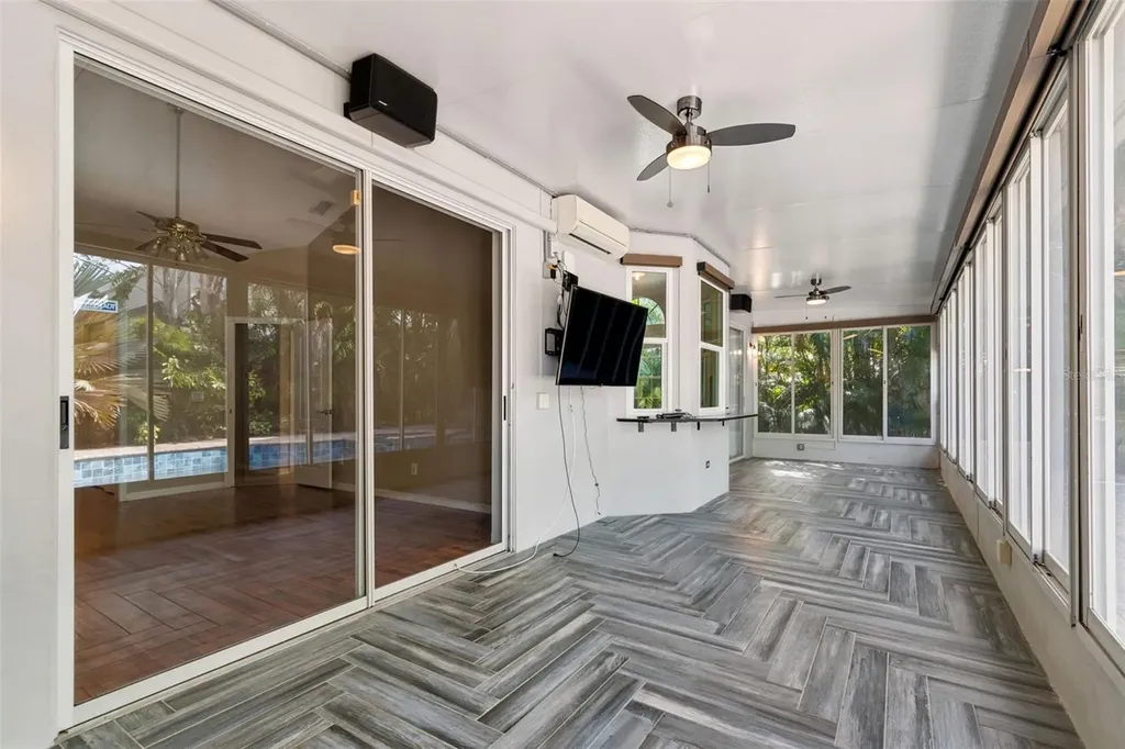 461 Briland Street Tarpon Springs FL 34689