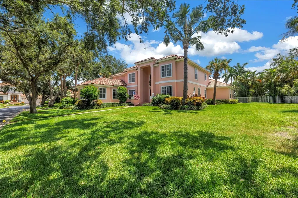 4930 Sandpiper Lane S St Petersburg FL 33711