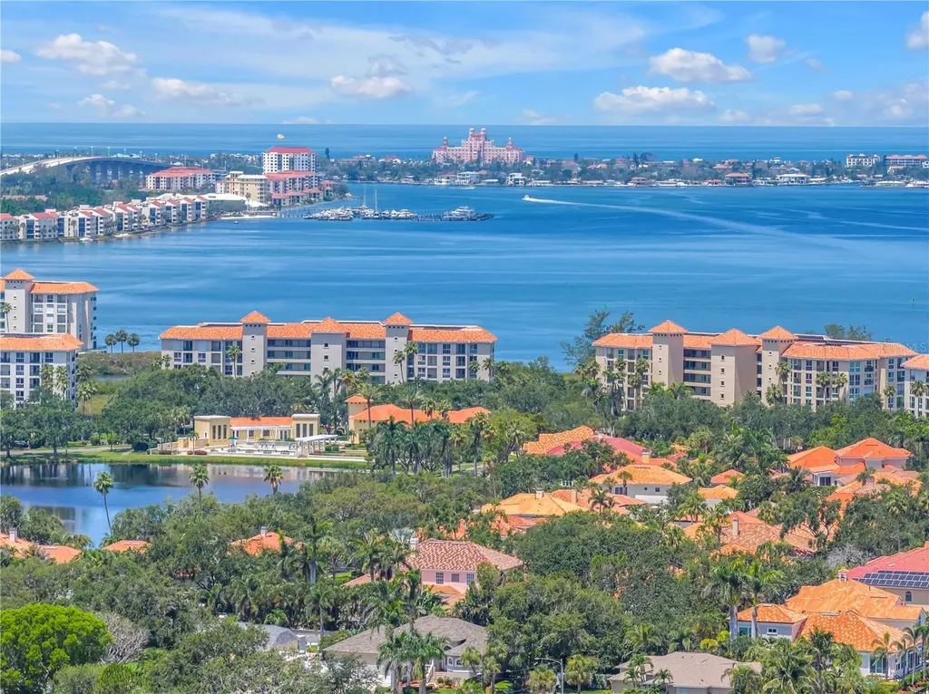 4930 Sandpiper Lane S St Petersburg FL 33711