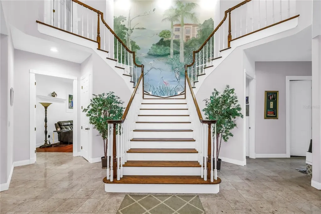 4930 Sandpiper Lane S St Petersburg FL 33711