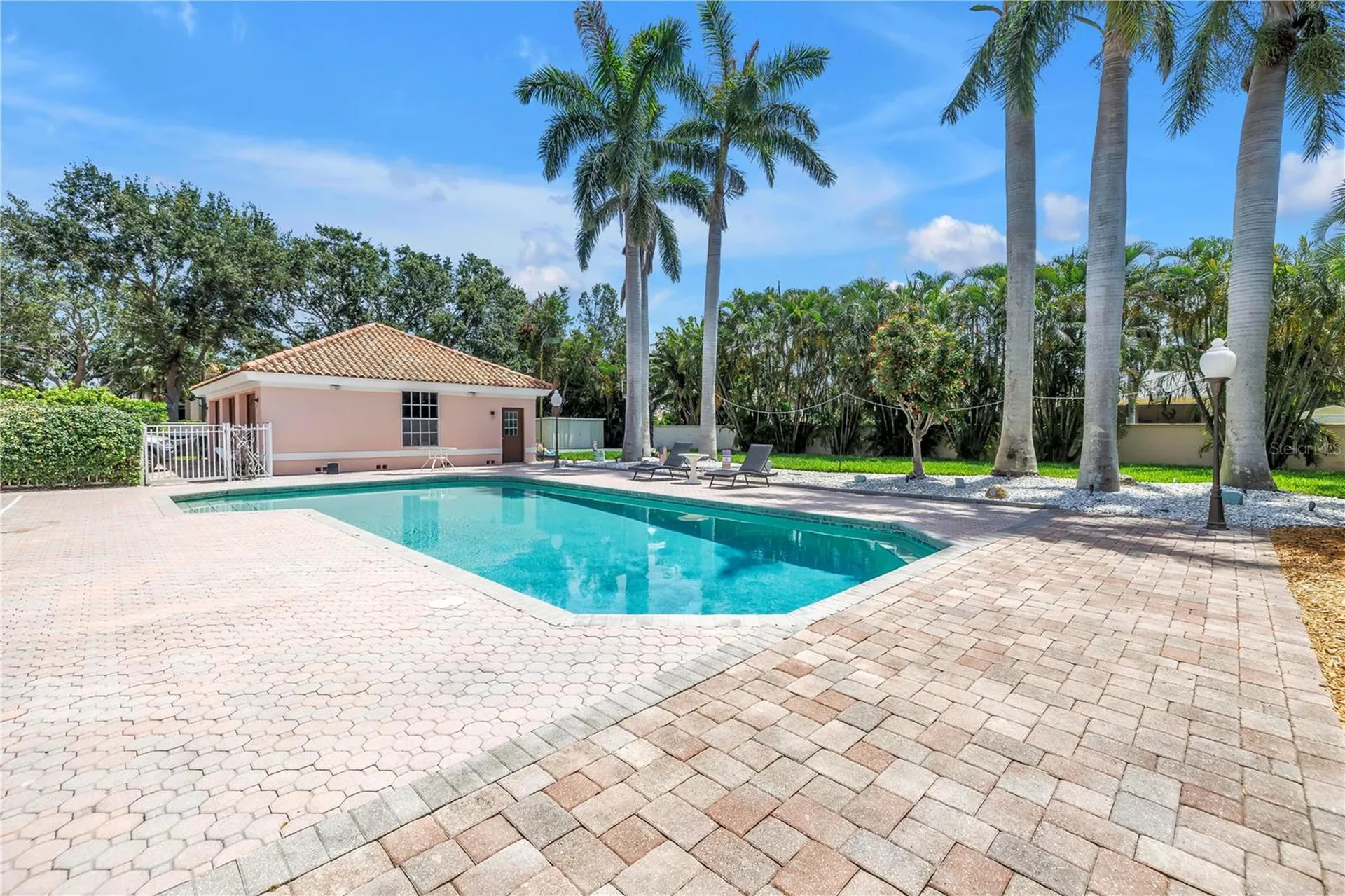 4930 Sandpiper Lane S St Petersburg FL 33711