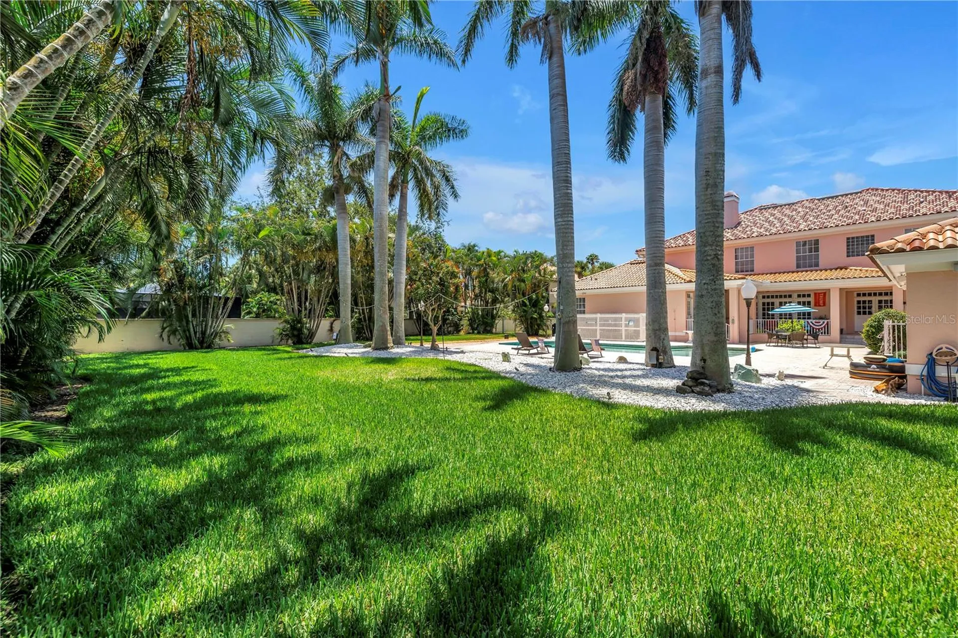 4930 Sandpiper Lane S St Petersburg FL 33711