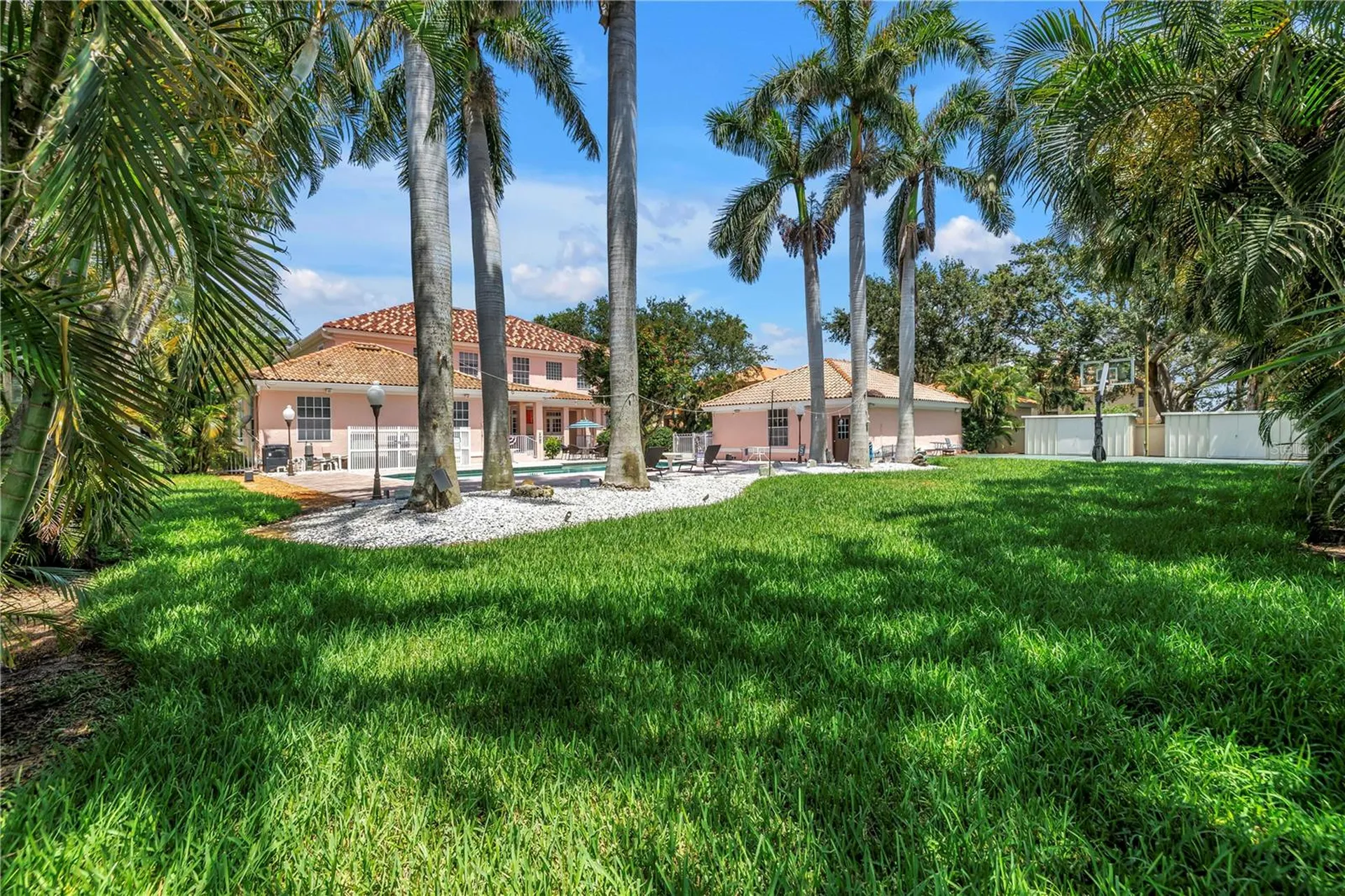 4930 Sandpiper Lane S St Petersburg FL 33711
