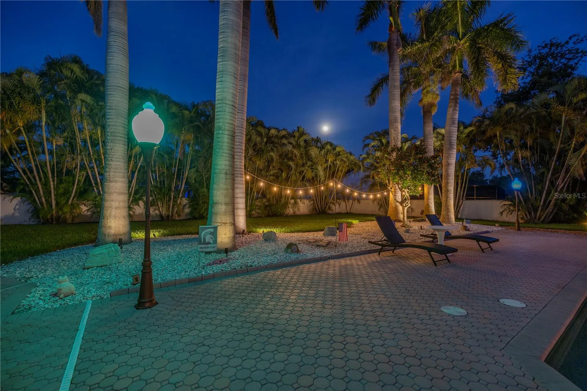4930 Sandpiper Lane S St Petersburg FL 33711