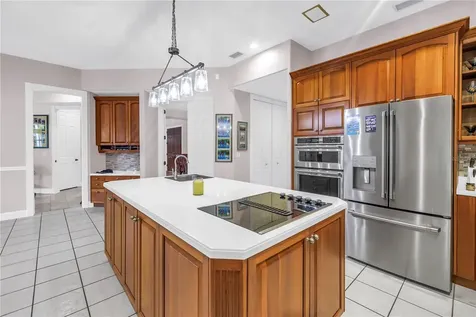 4930 Sandpiper Lane S St Petersburg FL 33711