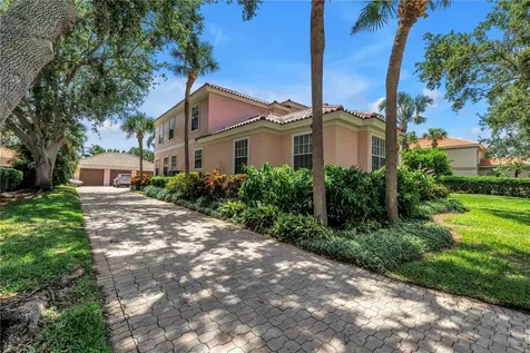 4930 Sandpiper Lane S St Petersburg FL 33711