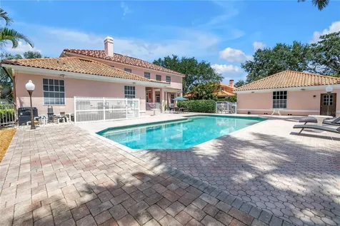4930 Sandpiper Lane S St Petersburg FL 33711