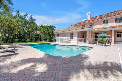 4930 Sandpiper Lane S St Petersburg FL 33711