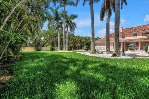 4930 Sandpiper Lane S St Petersburg FL 33711