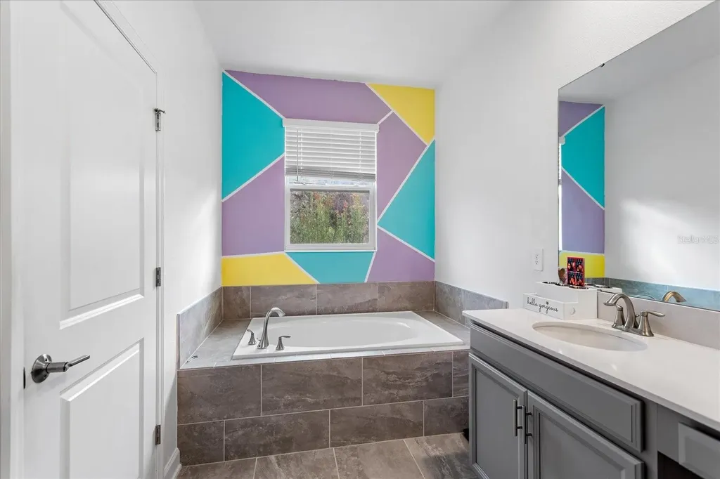 1774 Good Neighbor Loop Kissimmee FL 34744