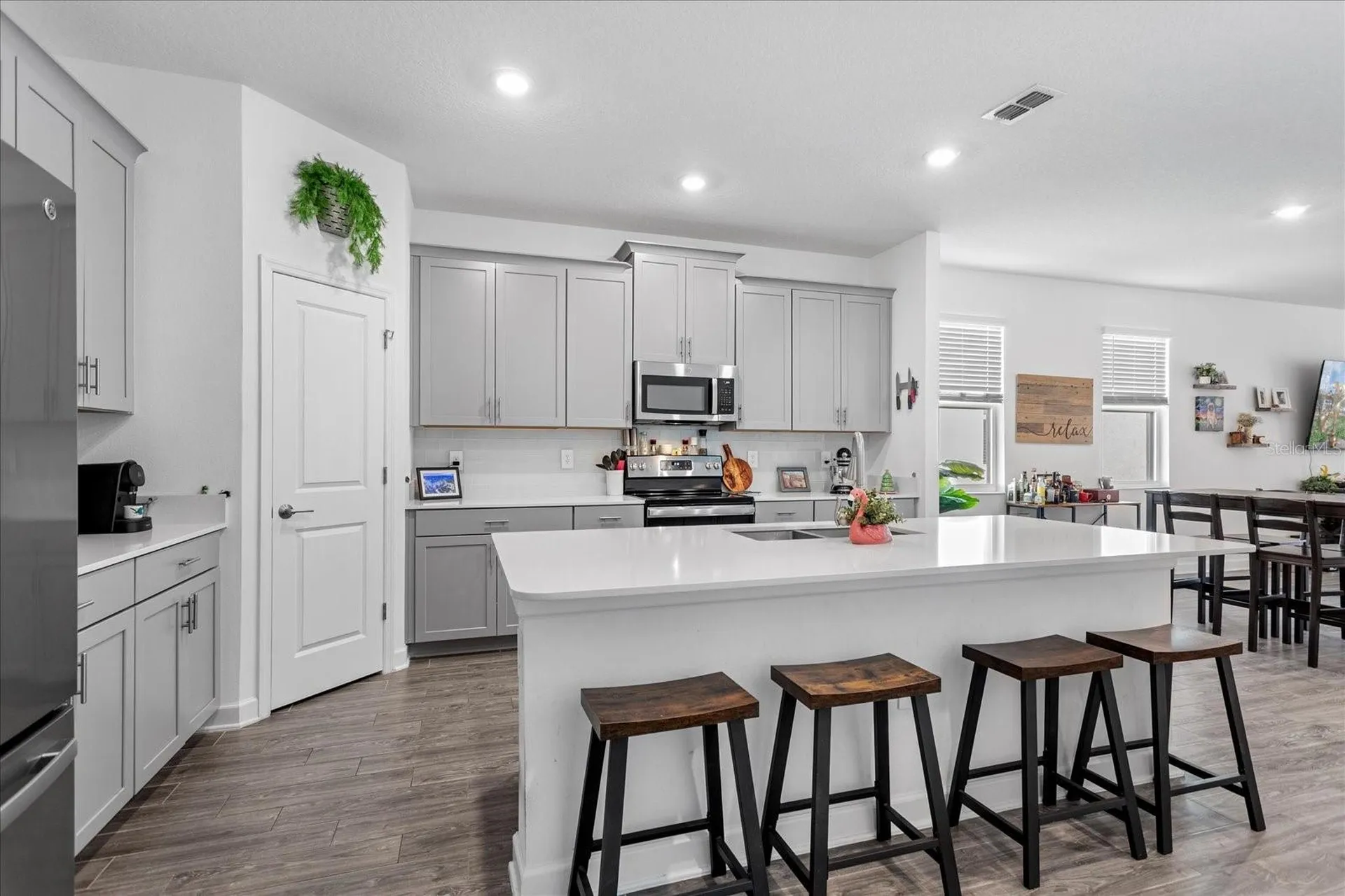 1774 Good Neighbor Loop Kissimmee FL 34744