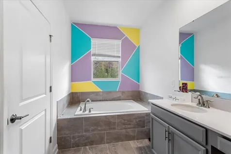 1774 Good Neighbor Loop Kissimmee FL 34744