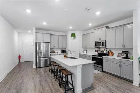 1774 Good Neighbor Loop Kissimmee FL 34744