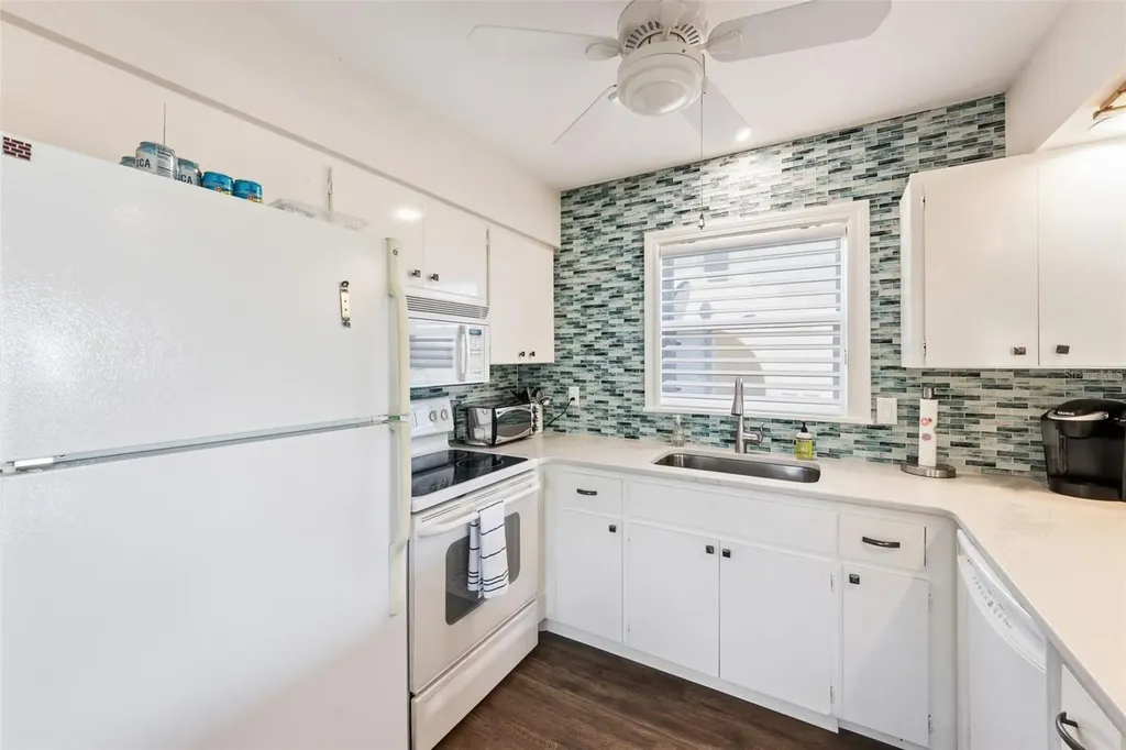 103 Palm Avenue Anna Maria FL 34216