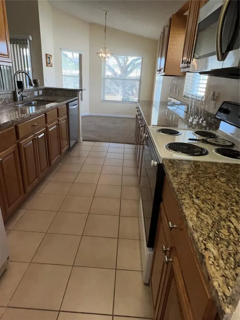 387 Tavernier Circle Oldsmar FL 34677