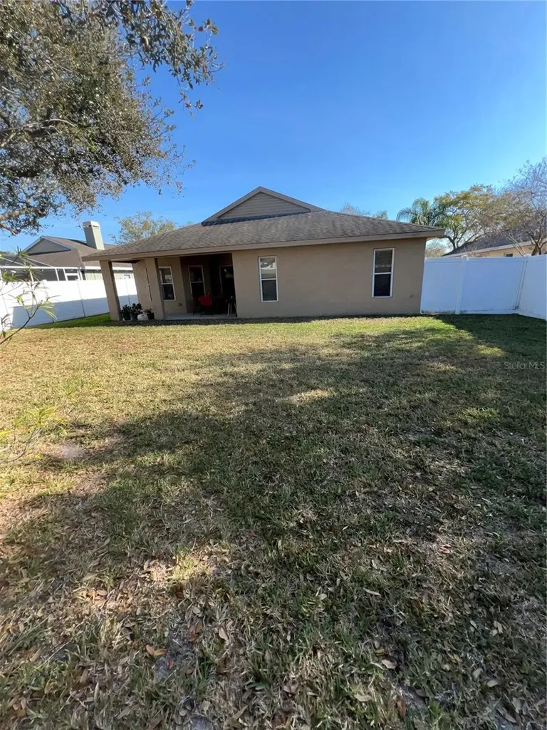 387 Tavernier Circle Oldsmar FL 34677