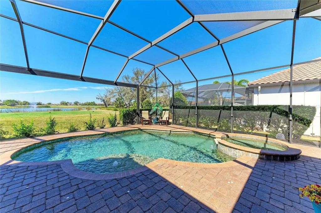 13326 Sorrento Way Bradenton FL 34211