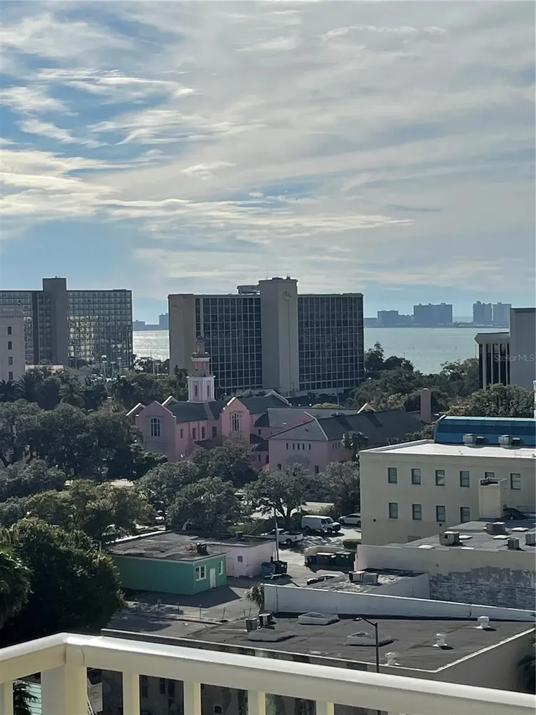 628 Cleveland Street Clearwater FL 33755