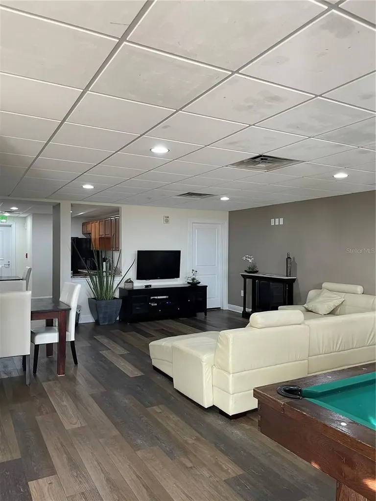 628 Cleveland Street Clearwater FL 33755