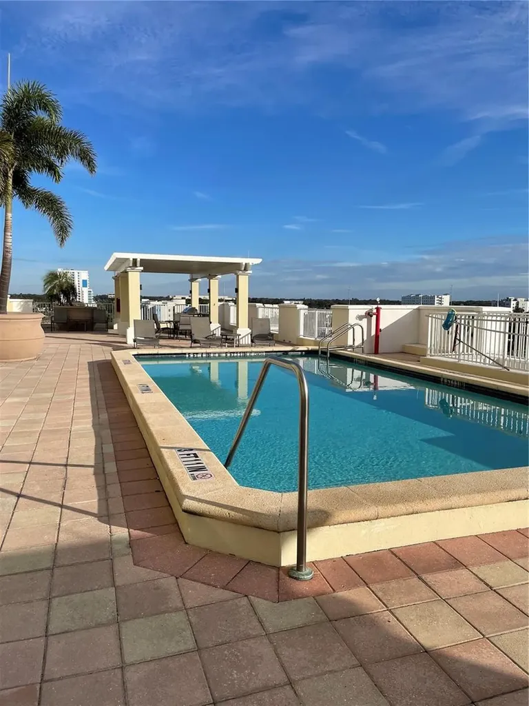 628 Cleveland Street Clearwater FL 33755