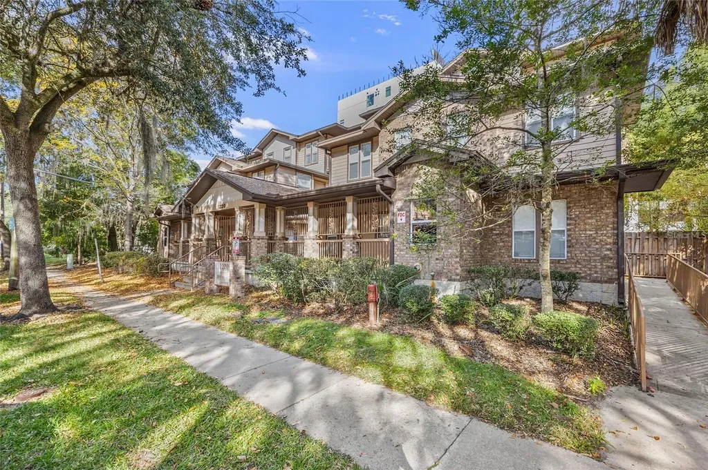 1220 SW 1st Avenue Gainesville FL 32601