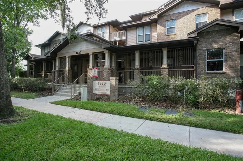1220 SW 1st Avenue Gainesville FL 32601