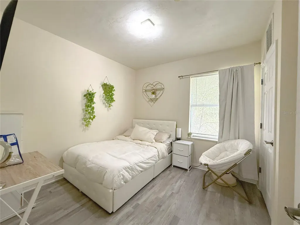 1220 SW 1st Avenue Gainesville FL 32601