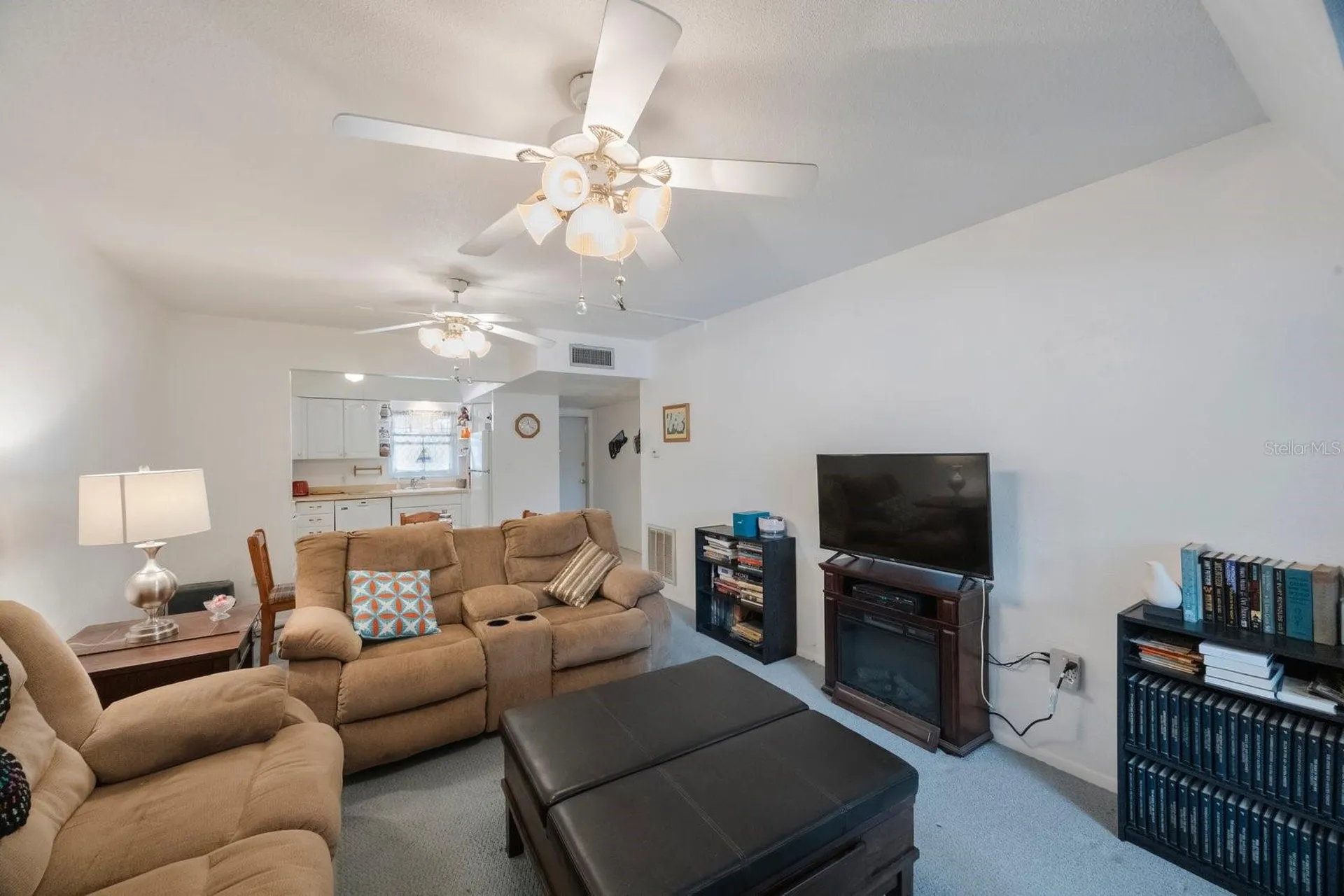 9945 47th Avenue N St Petersburg FL 33708