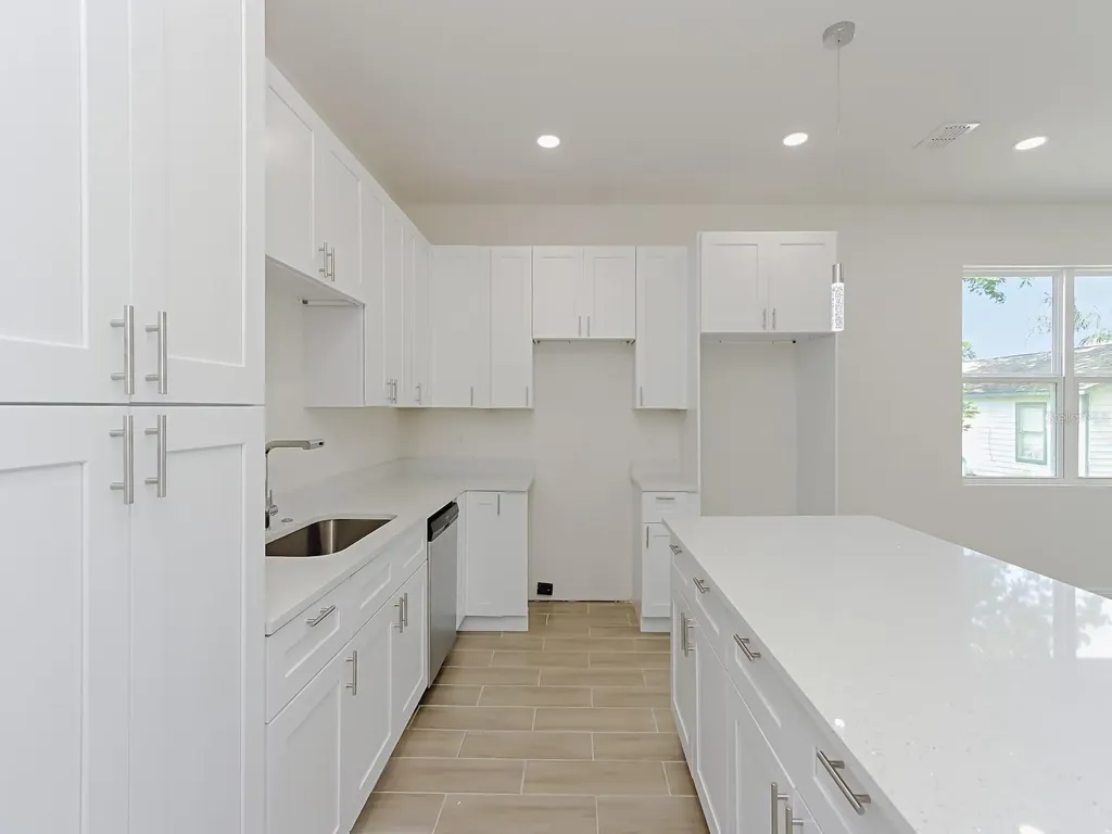 1216 S Pomegranite Avenue Sanford FL 32771