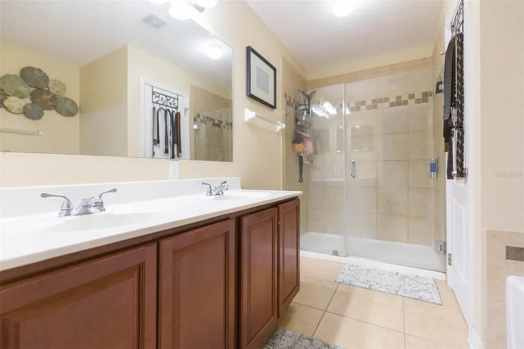 13330 Waterford Castle Drive Dade City FL 33525