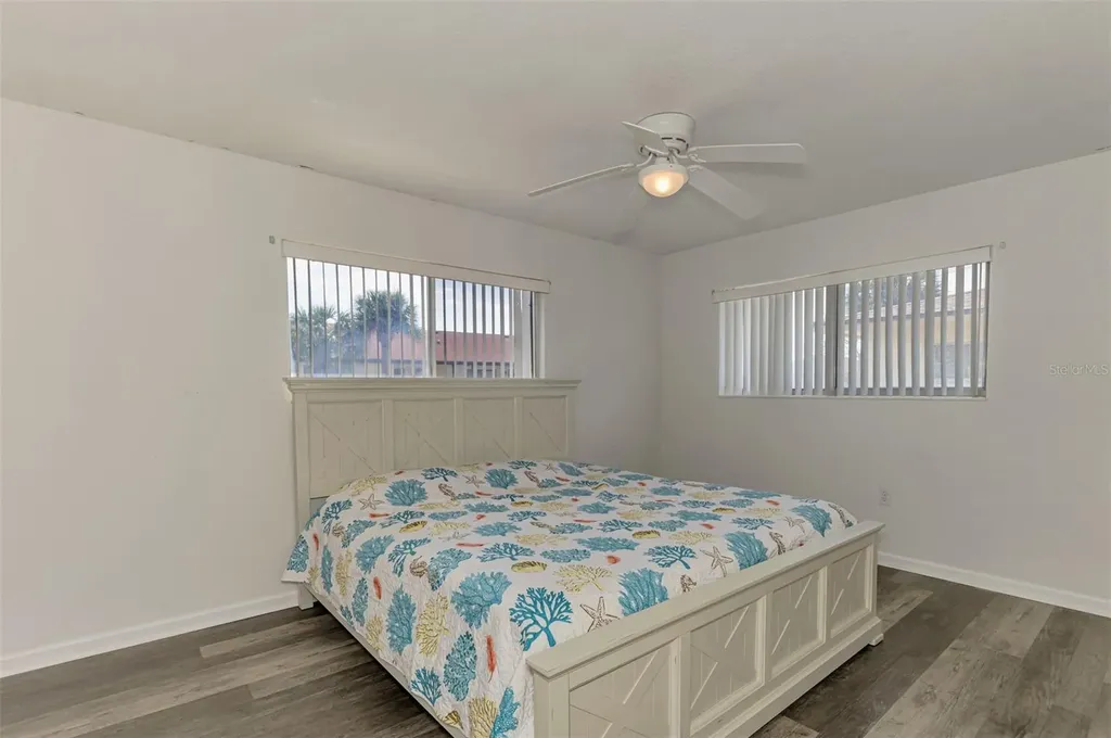 320 Base Avenue E Venice FL 34285