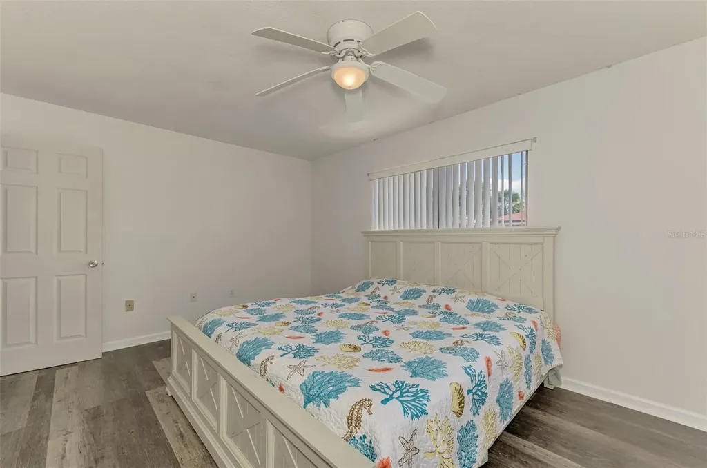 320 Base Avenue E Venice FL 34285