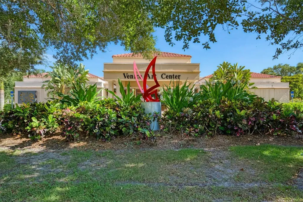 320 Base Avenue E Venice FL 34285