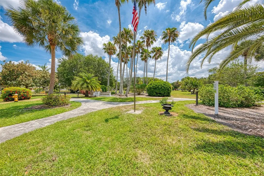 320 Base Avenue E Venice FL 34285