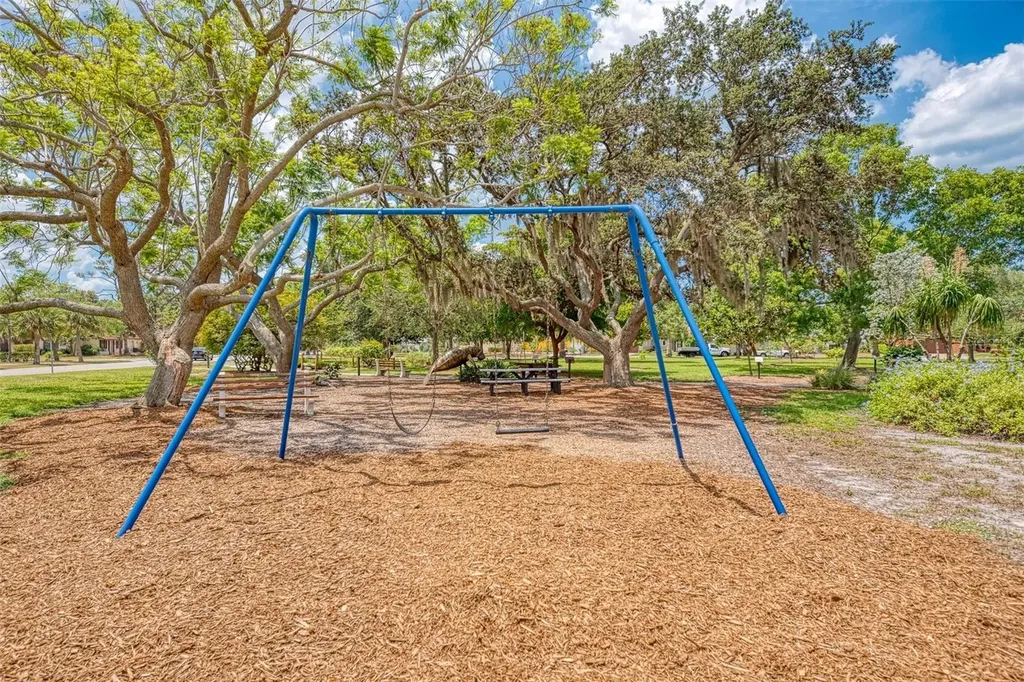 320 Base Avenue E Venice FL 34285