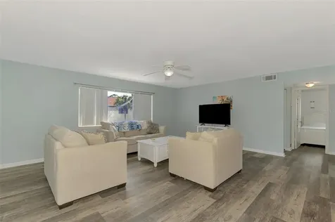 320 Base Avenue E Venice FL 34285