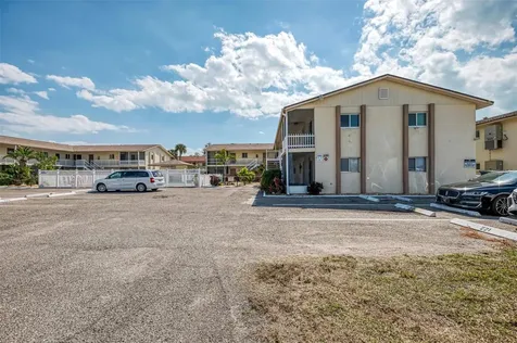 320 Base Avenue E Venice FL 34285