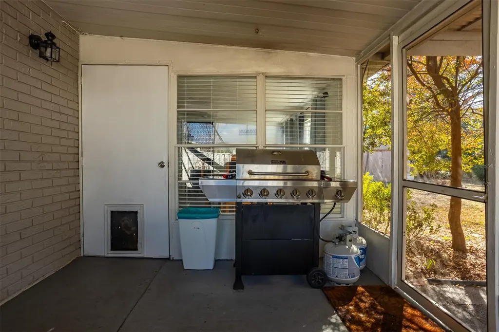 806 Chadsworth Avenue Seffner FL 33584
