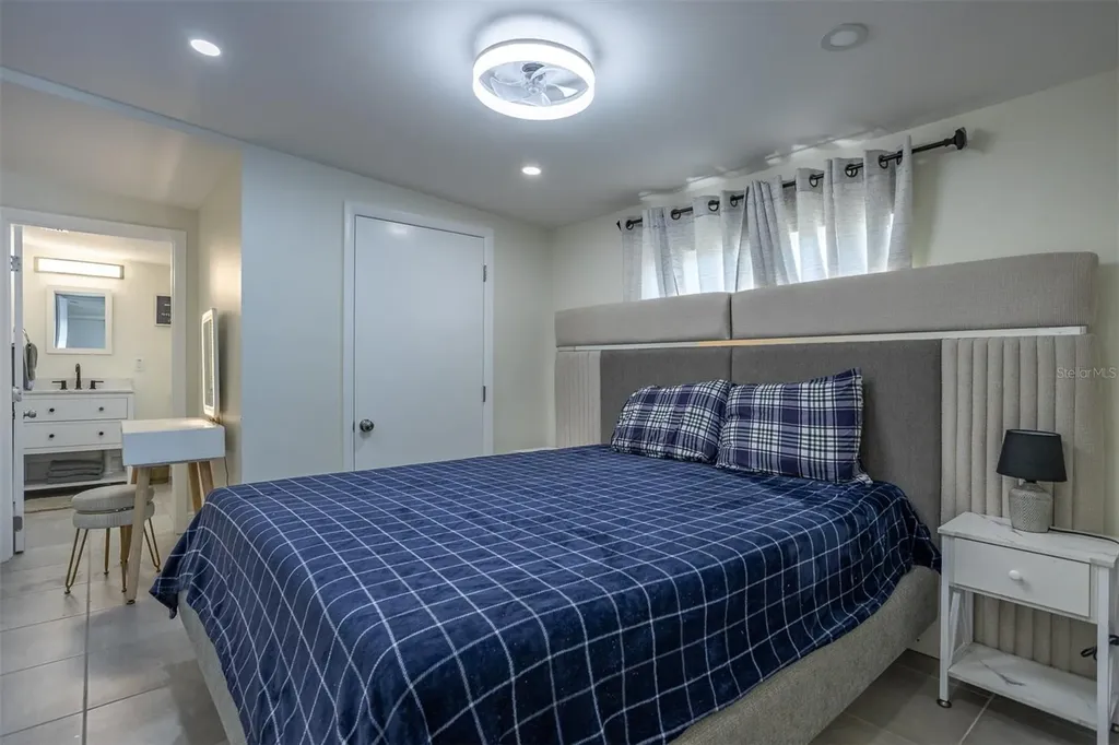 806 Chadsworth Avenue Seffner FL 33584