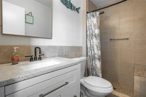 806 Chadsworth Avenue Seffner FL 33584