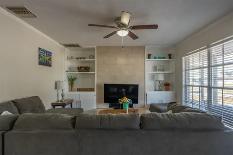 806 Chadsworth Avenue Seffner FL 33584