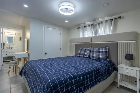 806 Chadsworth Avenue Seffner FL 33584