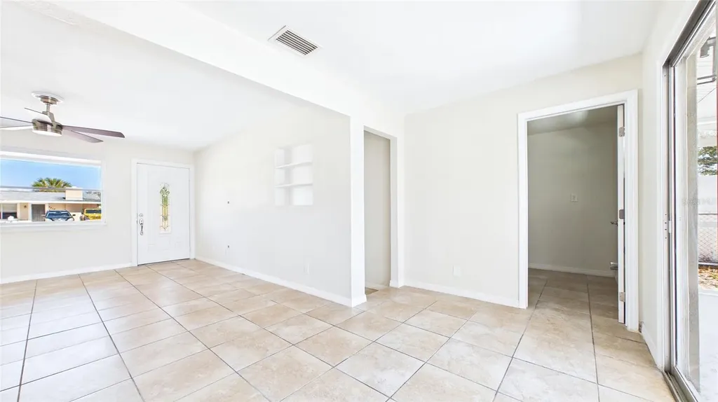 4418 W Fairview Heights Tampa FL 33616